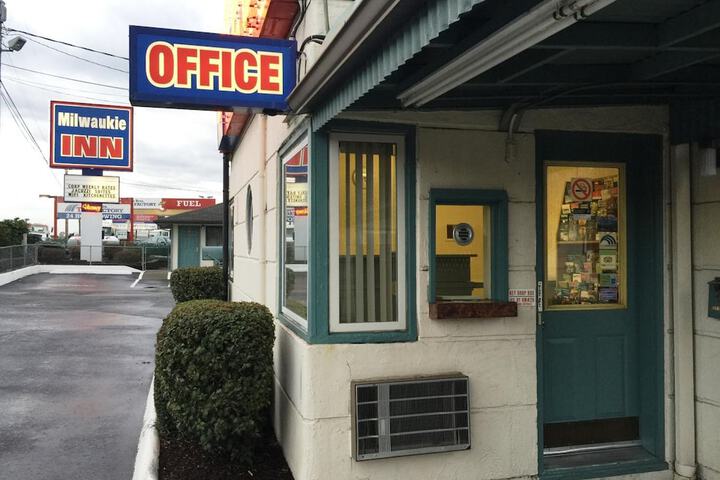 Milwaukie Inn Portland South