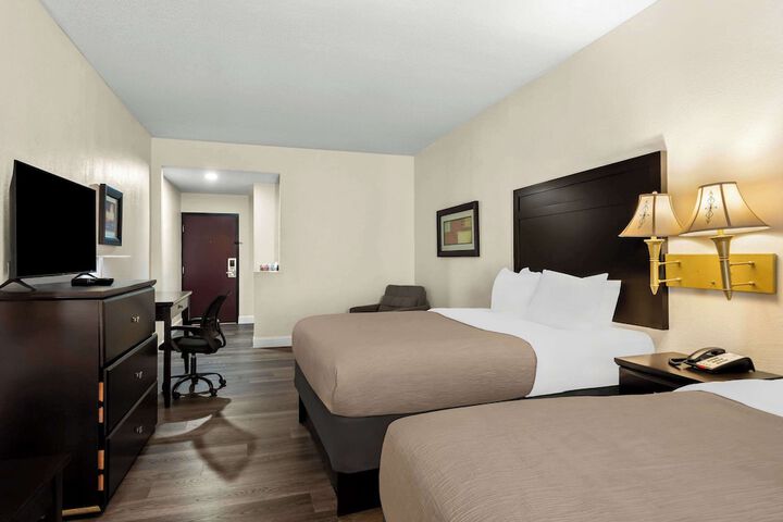 Room 18 of 45