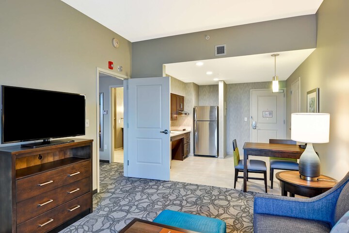 Room 32 of 44