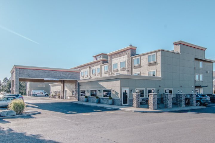 Best Western Plus Peppertree Airport Inn