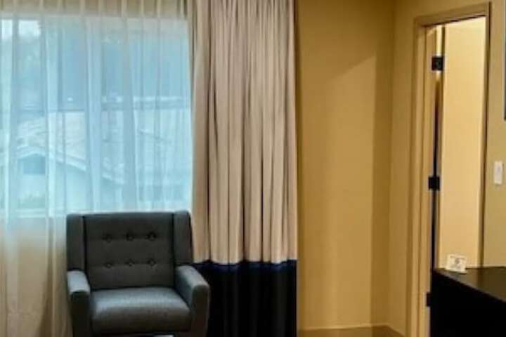 Room 18 of 35