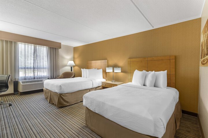 Best Western Royal Plaza Hotel & Trade Center