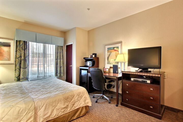 Magnolia Inn & Suites Savannah Airport