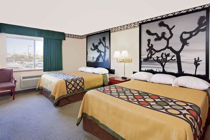 Room 5 of 16