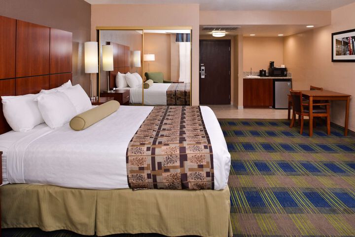 Room 20 of 33