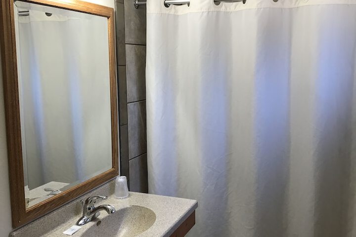 Room 10 of 19