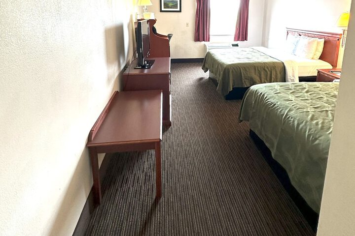 Room 114 of 163