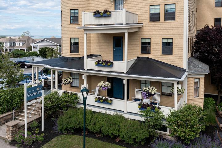 The Colonial Inn