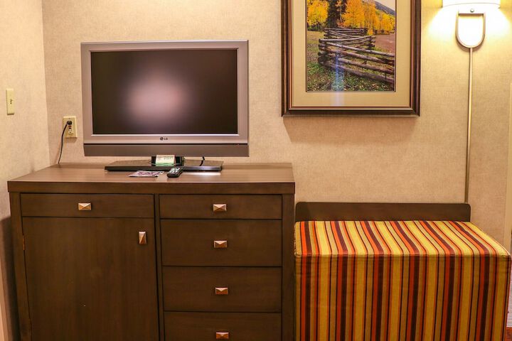 Room 41 of 73