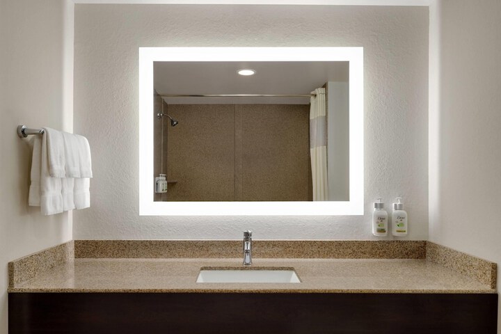 La Quinta Inn & Suites by Wyndham Memphis Wolfchase