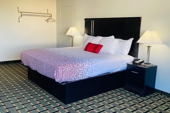 Room 32 of 60