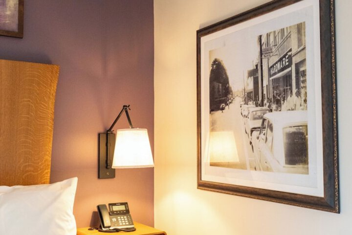 The Horton Hotel and Rooftop Lounge
