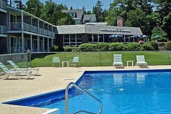 Pool 16 of 48