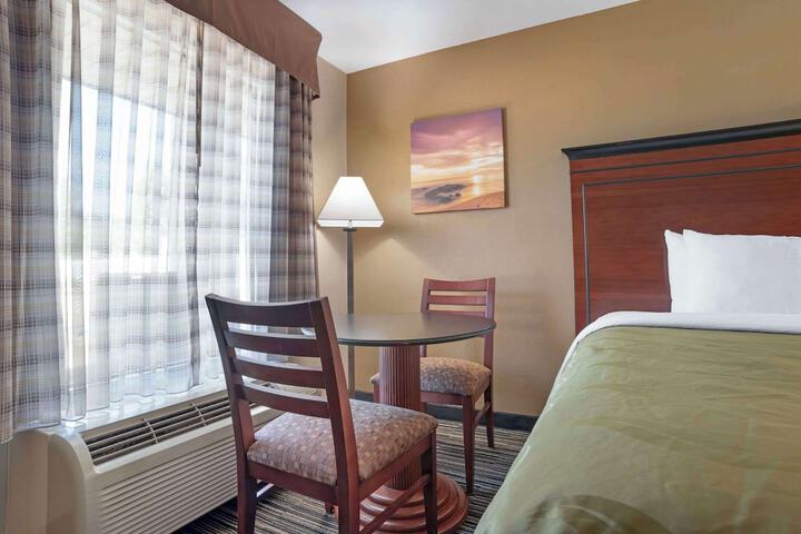 Quality Inn Brookhaven