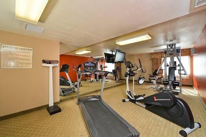 Quality Inn & Suites Tampa near Fairgrounds and Casino