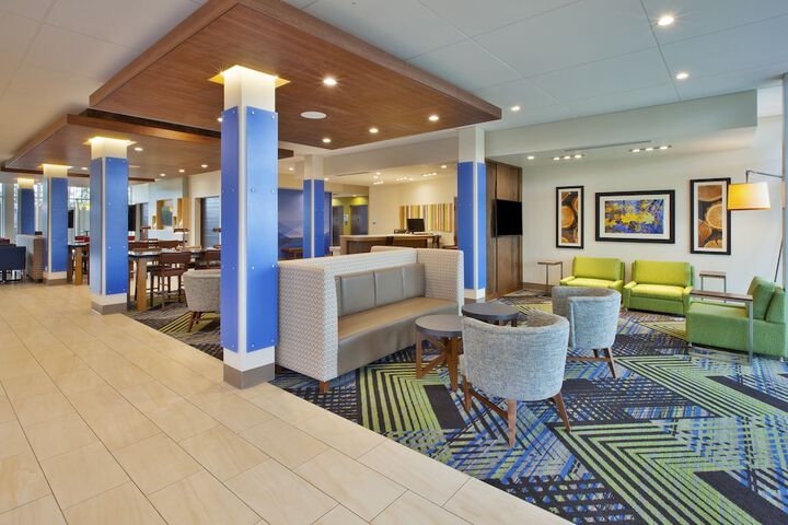 Hotel Interior 11 of 33