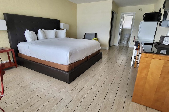 Room 34 of 55