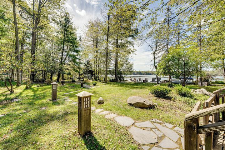 Luxe Poconos Pines Home w / Beach + Amenities!