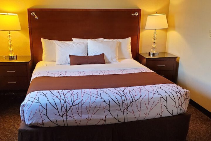 Room 18 of 36