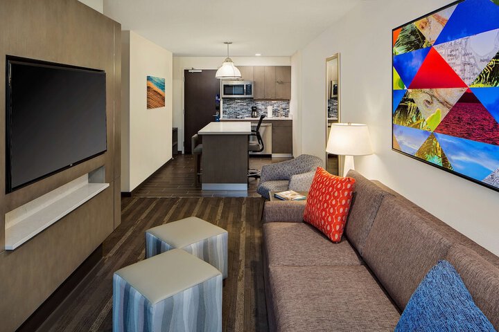 Room 14 of 46