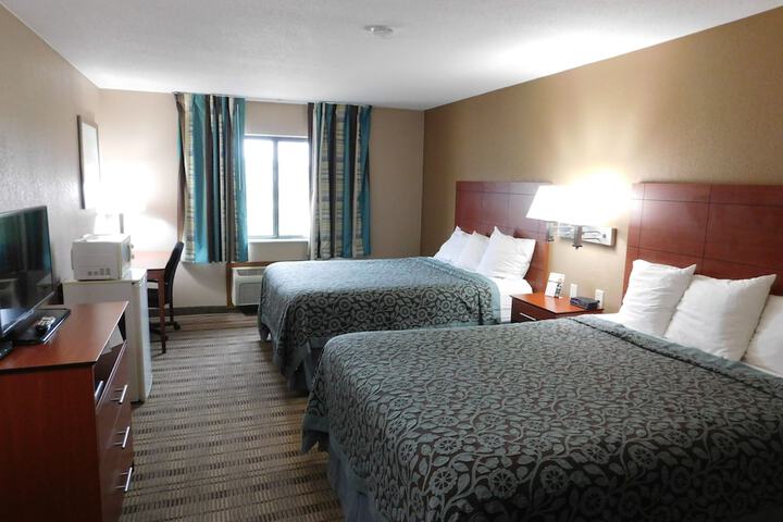 Room 16 of 36