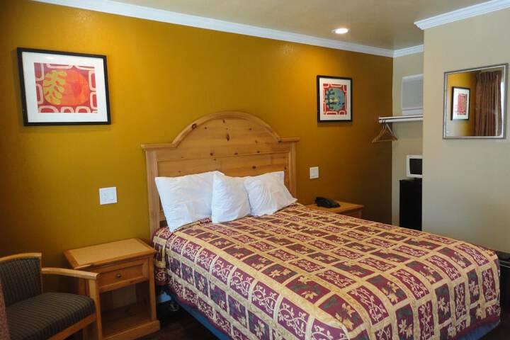 Room 34 of 43