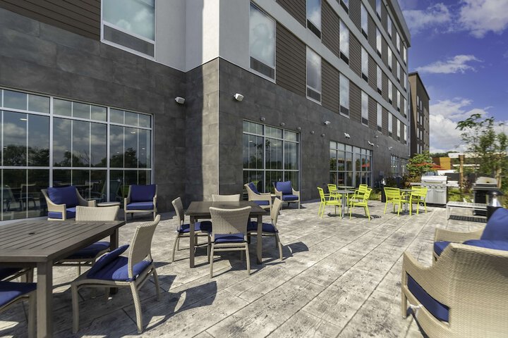 Home2 Suites by Hilton Fort Wayne North