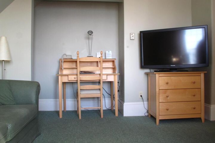 Room 29 of 48