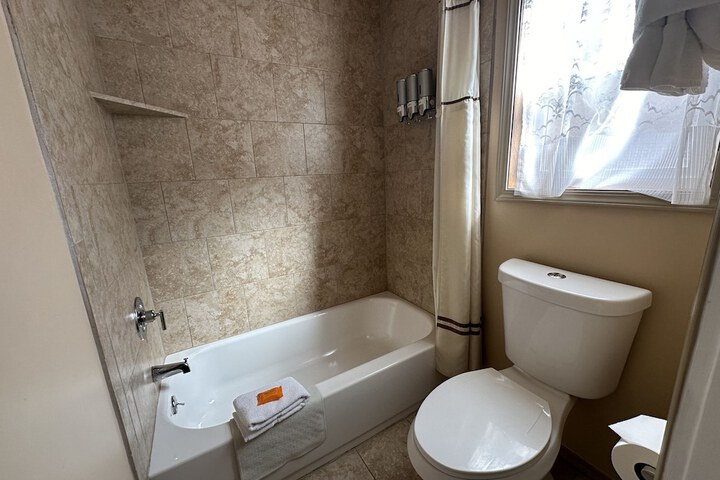 Room 14 of 38