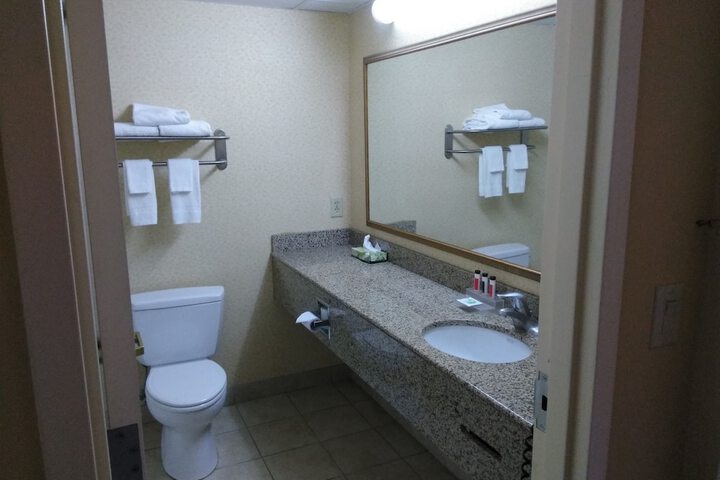 Room 16 of 30