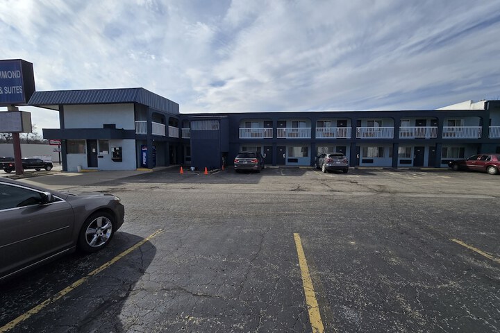Richmond Inn & Suites