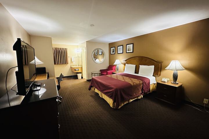 Room 16 of 27