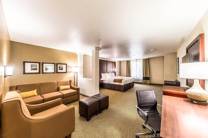 Comfort Suites Grand Prairie - Arlington North