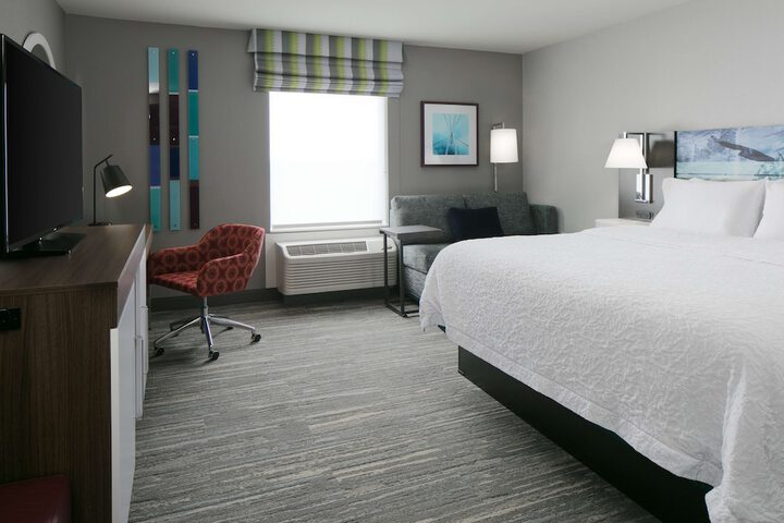 Room 35 of 53