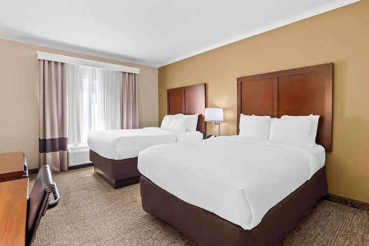 Comfort Suites