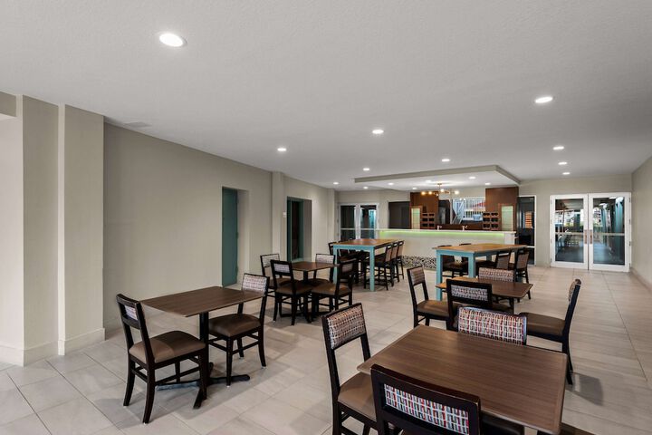 Wyndham Garden Ankeny / Des Moines