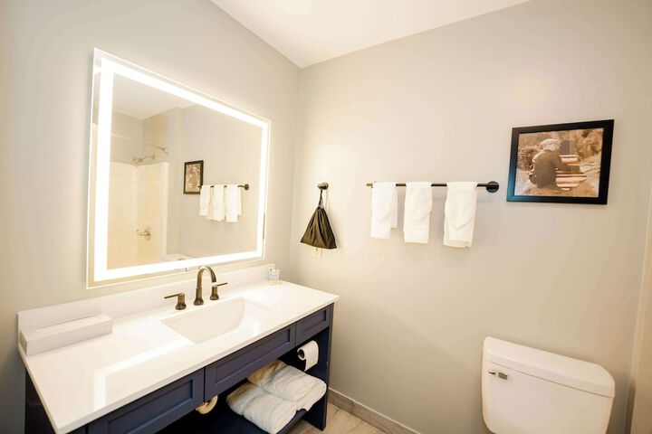 Room 18 of 43
