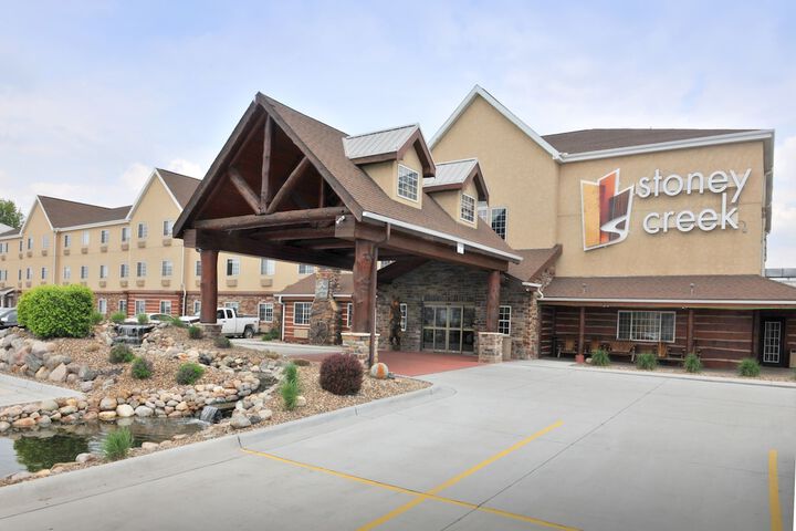 Hotel 2 of 32
