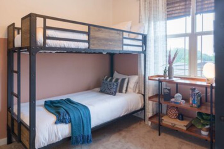 Spacious 3 BR Near Downtown by Domio