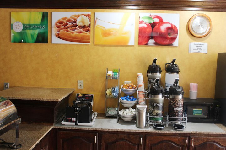 Breakfast/Coffee Service 63 of 75