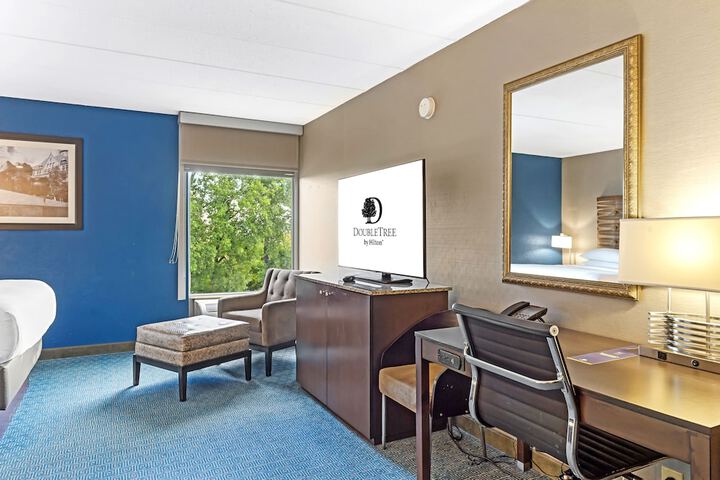 Room 8 of 44