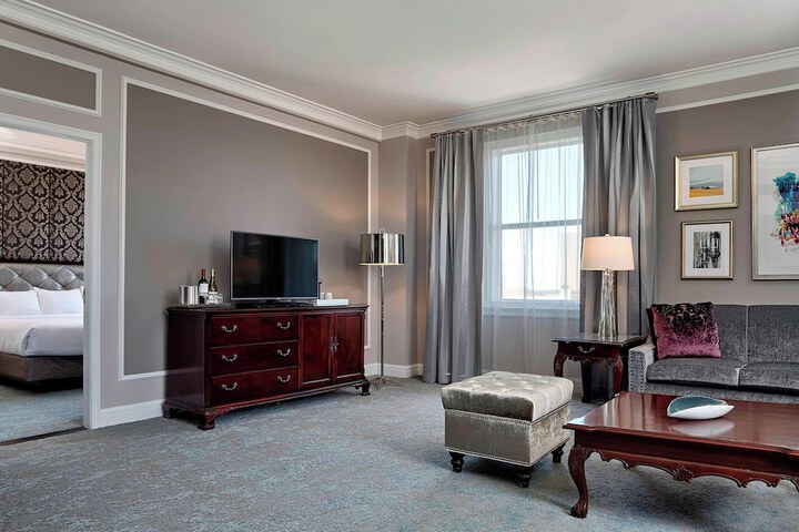 The Hotel Saskatchewan Autograph Collection