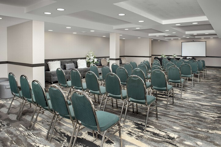 Embassy Suites Hotel Winston-Salem