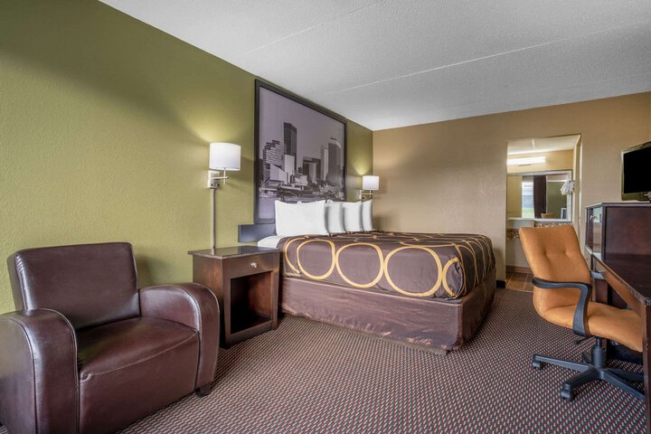 Room 7 of 31