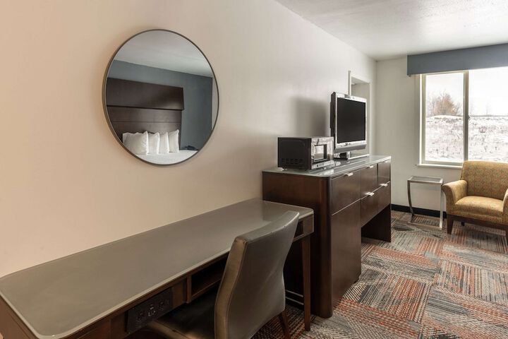 Room 50 of 68