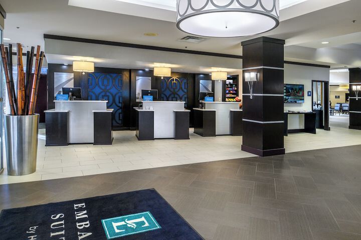 Embassy Suites by Hilton St. Louis Airport