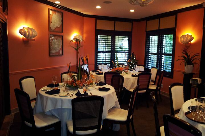 Dining 337 of 392