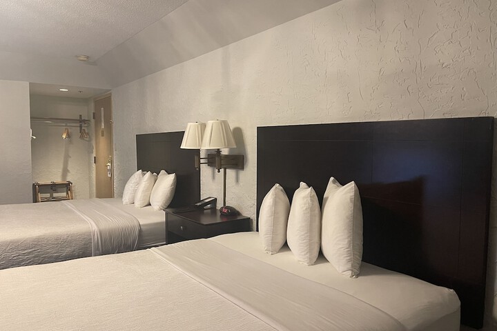 Chateau Hotel and Conference Center