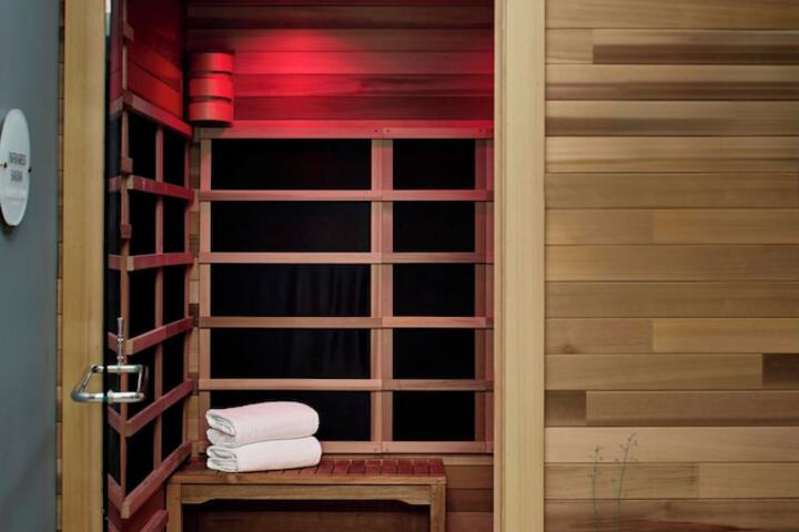 Renaissance Shoals Resort & Spa