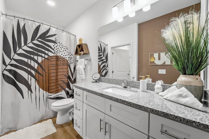 Luxurious Apartments - Pool Gym Bikes